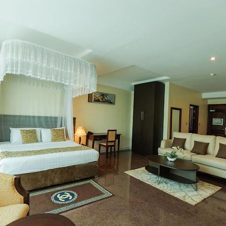 Koki Hotel Καμπάλα Εξωτερικό φωτογραφία