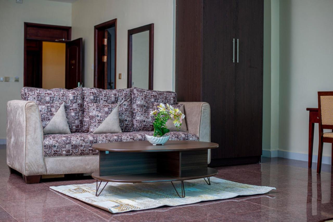 Koki Hotel Καμπάλα Εξωτερικό φωτογραφία