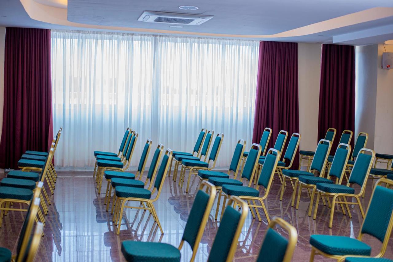 Koki Hotel Καμπάλα Εξωτερικό φωτογραφία