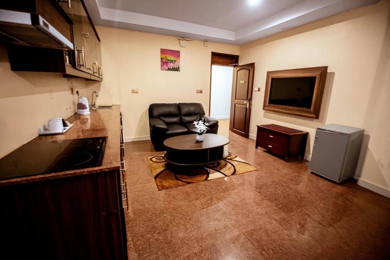 Koki Hotel Καμπάλα Εξωτερικό φωτογραφία