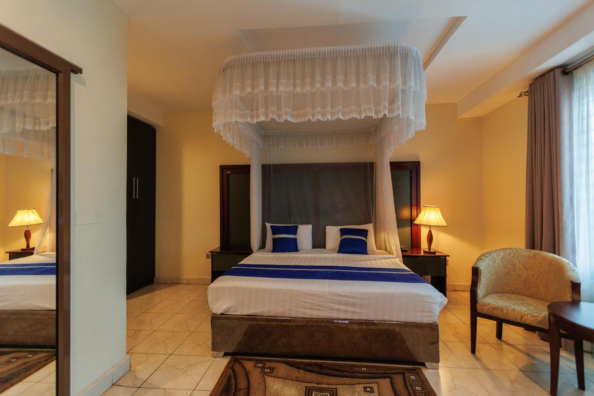 Koki Hotel Καμπάλα Εξωτερικό φωτογραφία