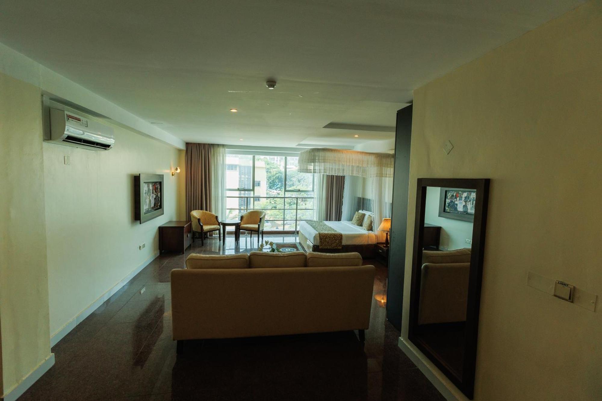 Koki Hotel Καμπάλα Εξωτερικό φωτογραφία
