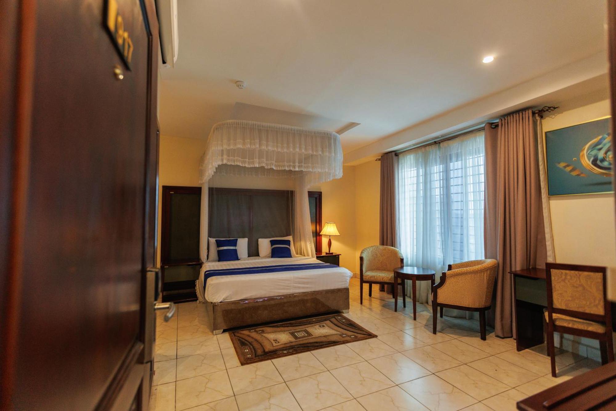 Koki Hotel Καμπάλα Εξωτερικό φωτογραφία