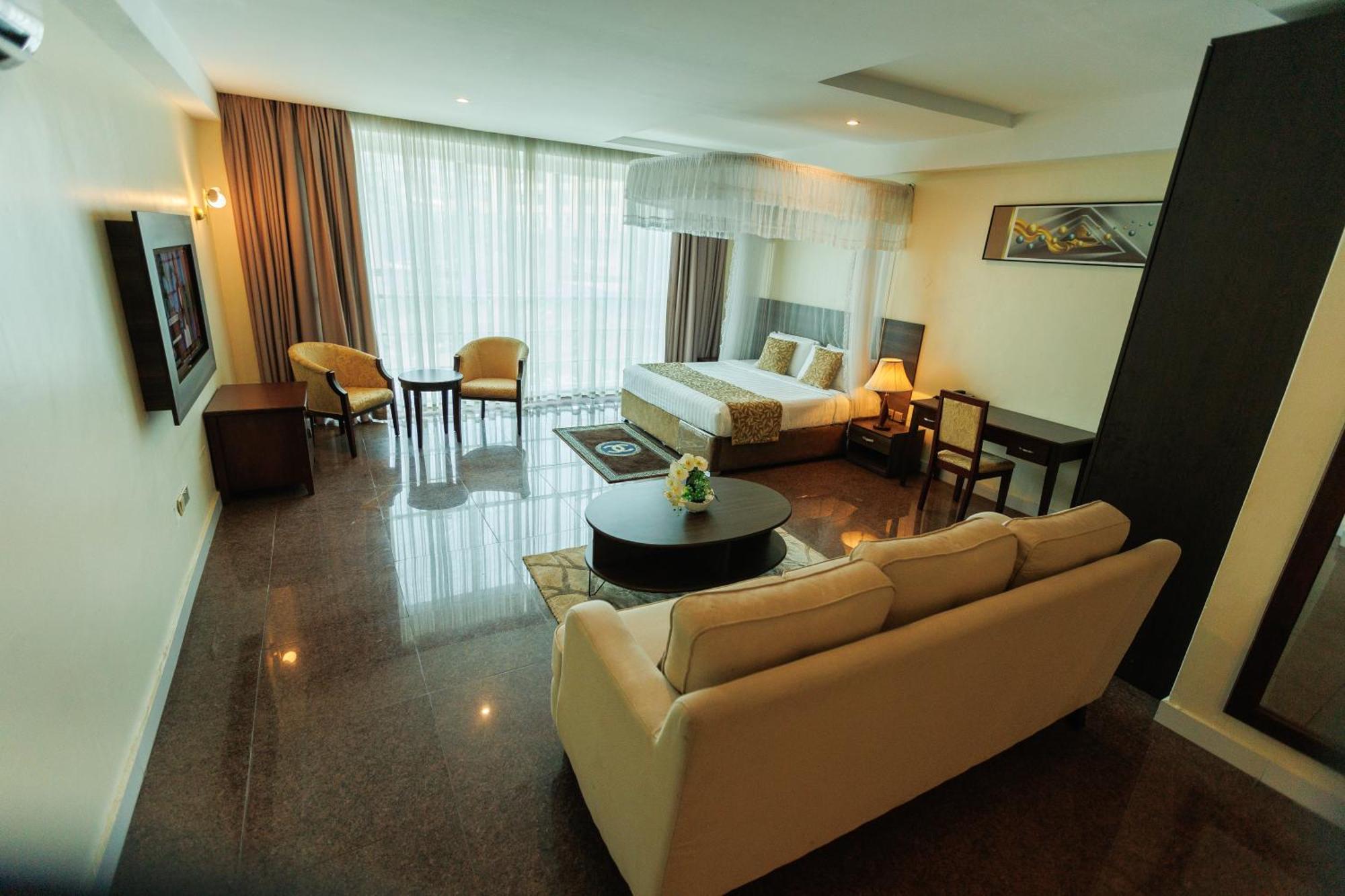 Koki Hotel Καμπάλα Εξωτερικό φωτογραφία
