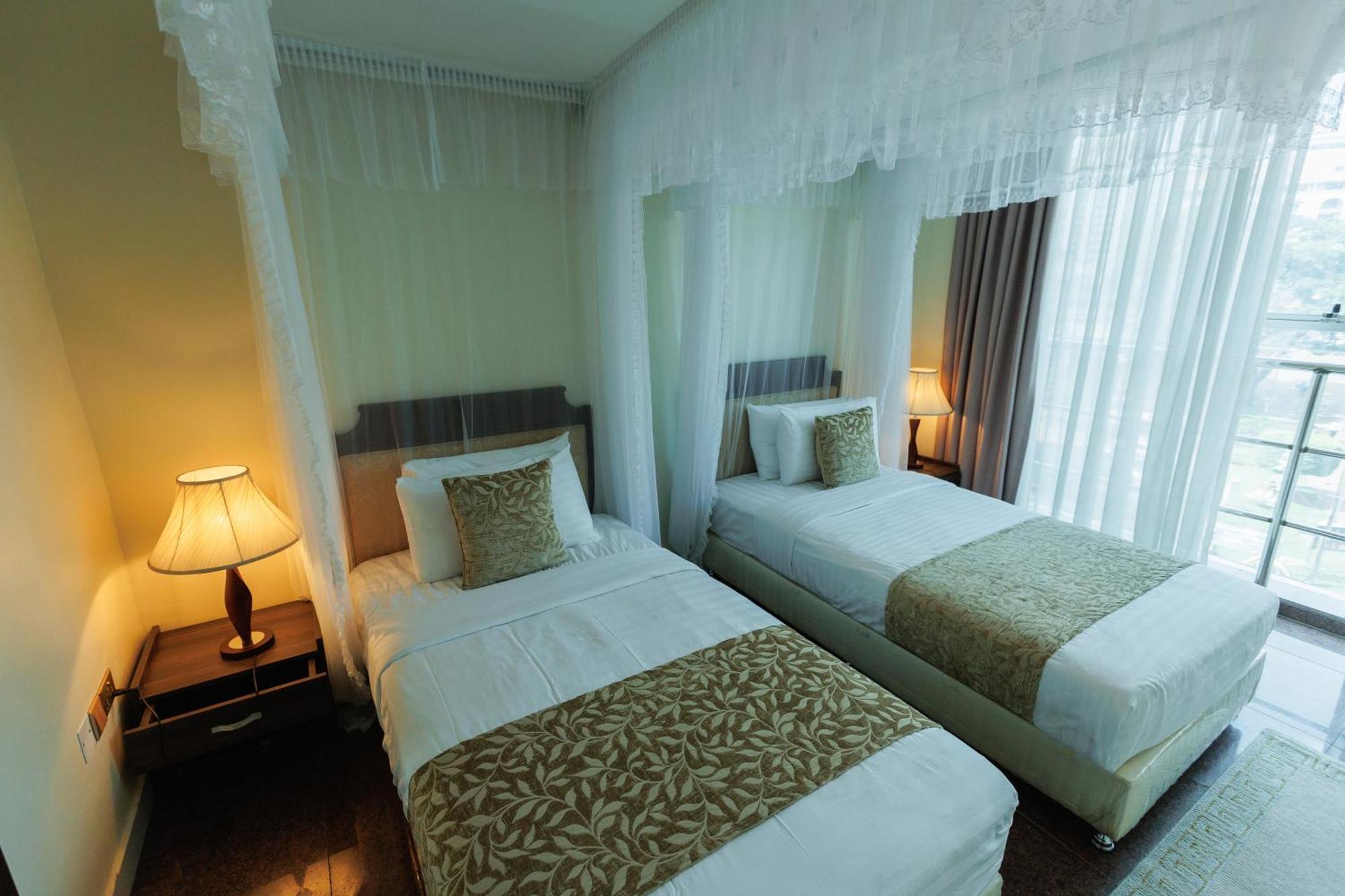 Koki Hotel Καμπάλα Εξωτερικό φωτογραφία