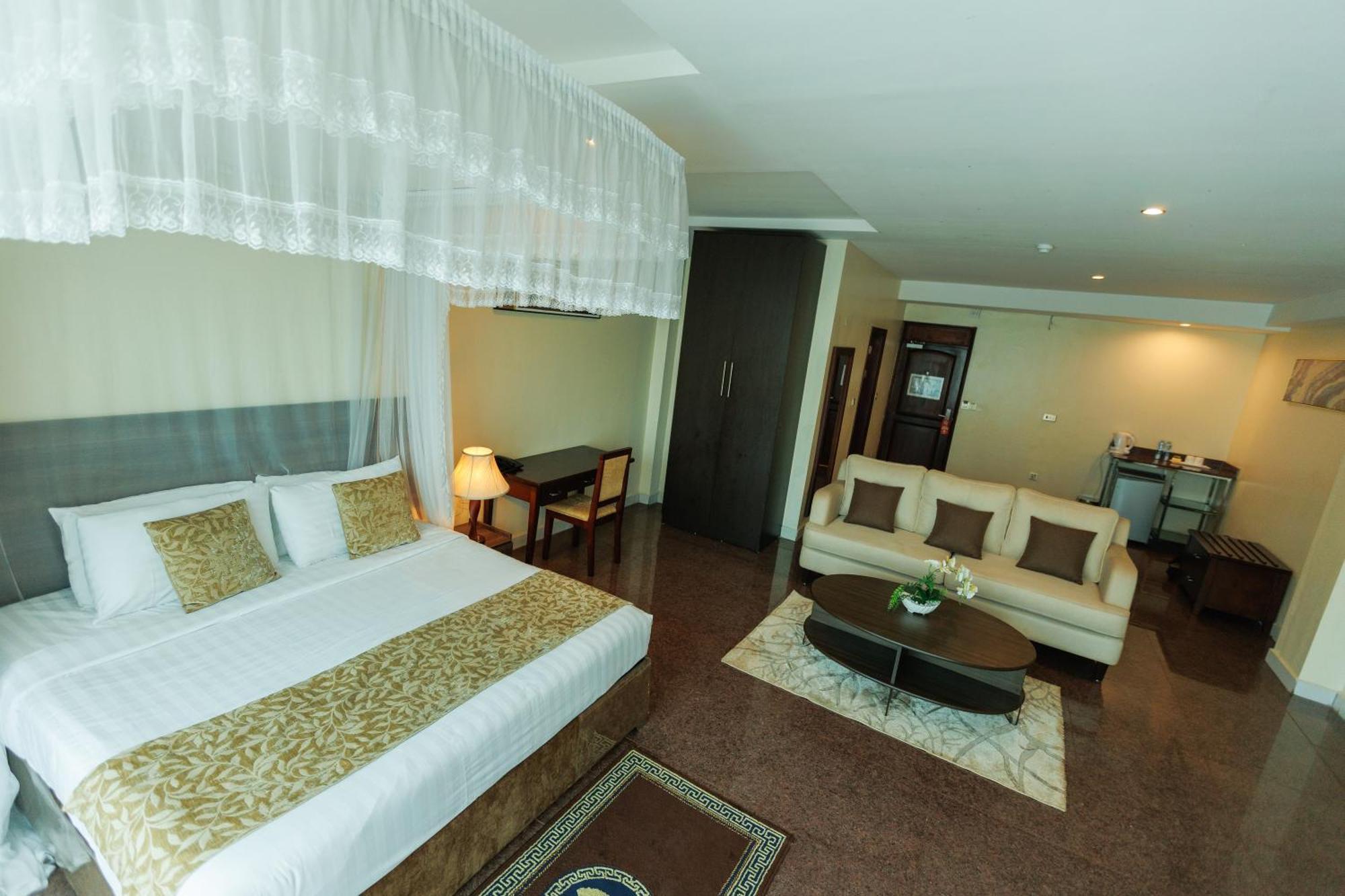 Koki Hotel Καμπάλα Εξωτερικό φωτογραφία